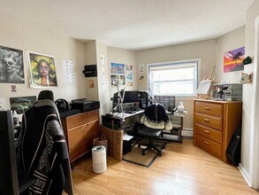 139 Chelsea St in Boston, MA - Foto de edificio - Building Photo