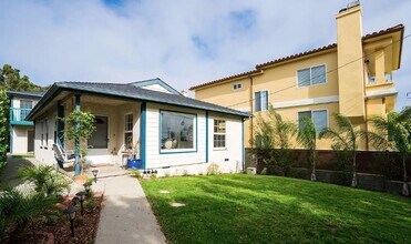 206 N Prospect Ave in Redondo Beach, CA - Foto de edificio - Building Photo