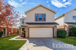 4865 Waterford Dr in Fort Worth, TX - Building Photo