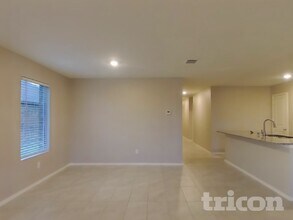 1709 Clairborne Ct in Little Elm, TX - Foto de edificio - Building Photo