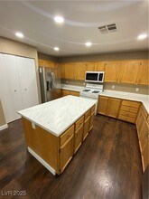1721 Broadmere St in Las Vegas, NV - Building Photo - Building Photo
