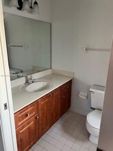 7881 W 29th Way-Unit -202 in Hialeah, FL - Building Photo - Building Photo