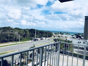 3000 E Sunrise Blvd, Unit 5A in Fort Lauderdale, FL - Building Photo - Building Photo