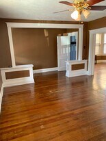 21-23-23 Bailey Ave in Pittsburgh, PA - Building Photo