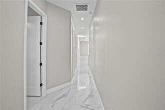 3310 W Cherry St in Tampa, FL - Building Photo - Building Photo