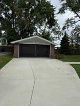 1625 W Farnum Ave in Royal Oak, MI - Building Photo - Building Photo