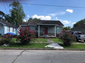 1687 Cartwright St in Beaumont, TX - Building Photo - Building Photo