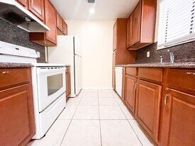 12419 Westhampton Cir, Unit 12419 in Wellington, FL - Building Photo