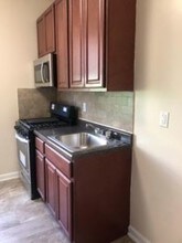 146 Manhattan Ave-Unit -6 in Jersey City, NJ - Building Photo - Building Photo