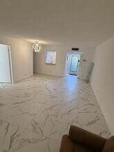8 Willowbrook Ln in Delray Beach, FL - Building Photo - Building Photo