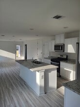 12810 Catalpa Ave in Denham Springs, LA - Building Photo - Building Photo