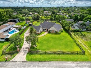 4920 SW 170th Ave in Southwest Ranches, FL - Building Photo - Building Photo