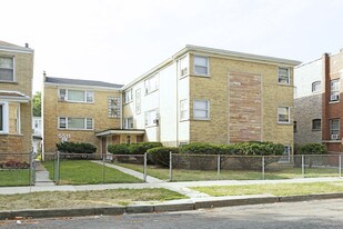 5511 W Kamerling Ave Apartments