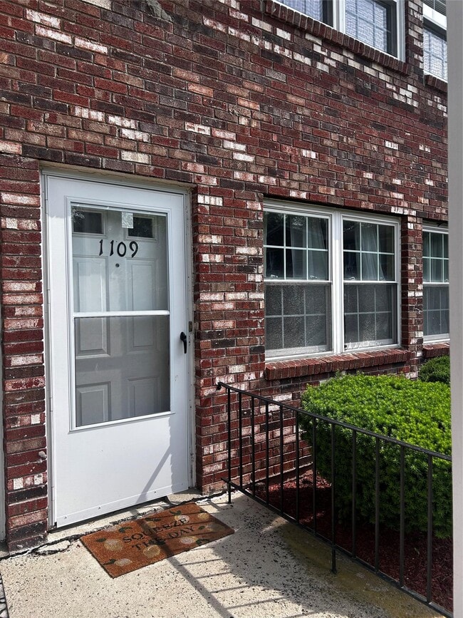 property at 276 Temple Hill Rd