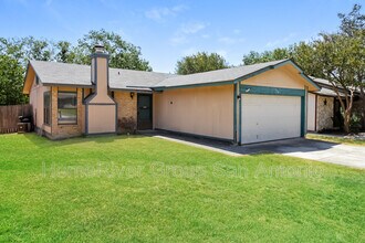 5114 Mayspring in San Antonio, TX - Building Photo - Building Photo