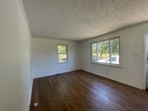 10714 Quaker Rd in Dinwiddie, VA - Building Photo - Building Photo