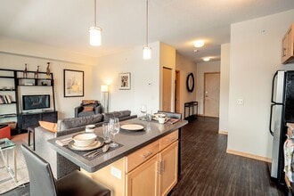 Gallery Flats in Hopkins, MN - Building Photo - Building Photo