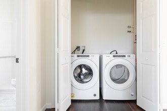 Peach Alley Commons in Elizabethtown, PA - Building Photo - Building Photo