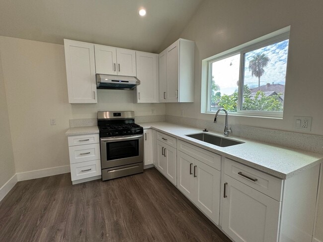 13516-13518 Utica St in Whittier, CA - Building Photo - Building Photo