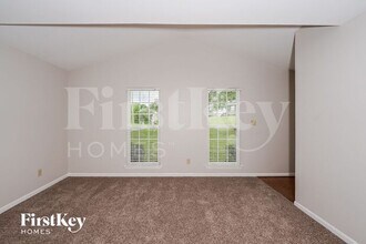 101 Sunny Brook Ln in Trussville, AL - Foto de edificio - Building Photo