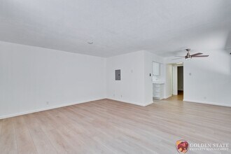 500 W Middlefield Rd in Mountain View, CA - Building Photo - Building Photo