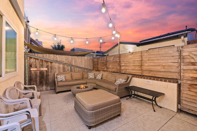 property at 818 Rockaway Ct
