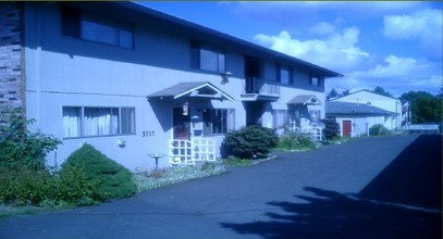 Markwell/Annex Apartments in Portland, OR - Building Photo - Building Photo