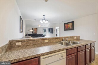 102 Hunter's Way in Salisbury, MD - Building Photo - Building Photo