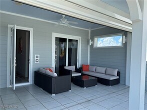 3127 SE 22nd Pl in Cape Coral, FL - Building Photo - Building Photo