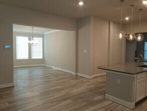 2407 Greystone Landing in San Antonio, TX - Building Photo - Building Photo