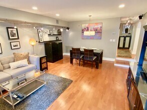 28 Upton St, Unit 2 in Boston, MA - Building Photo - Building Photo