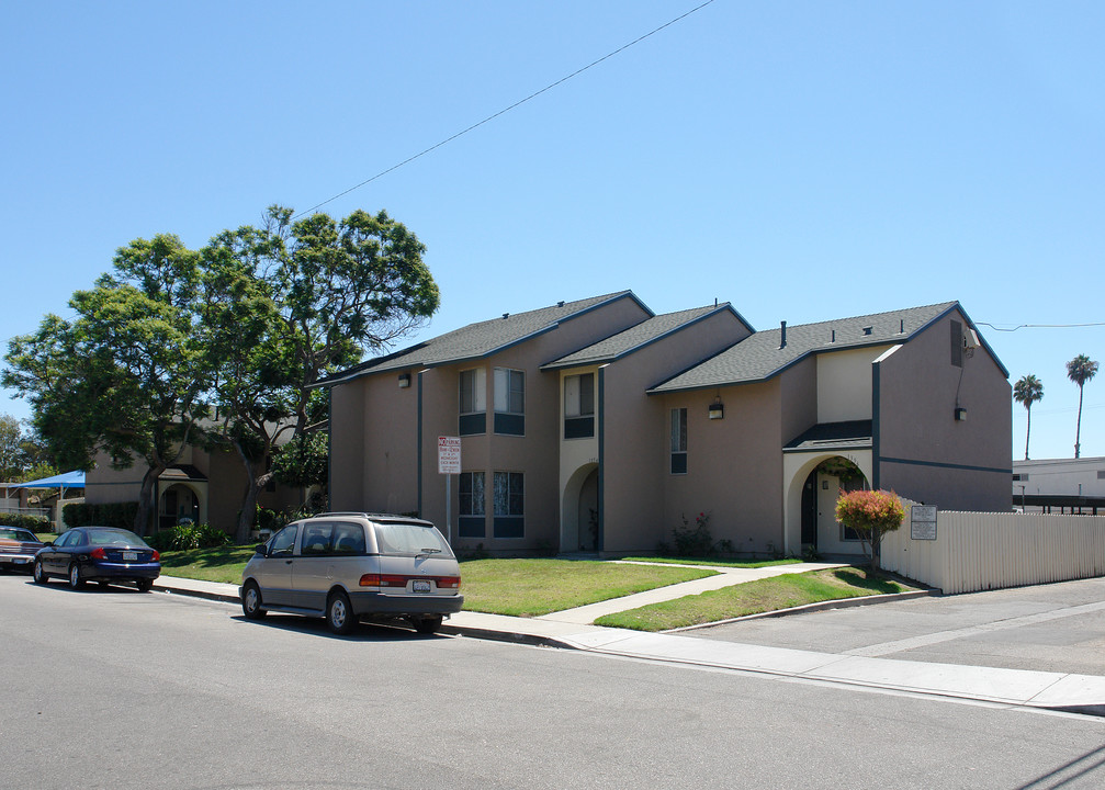 1330-1356 Fremont Way in Oxnard, CA - Building Photo