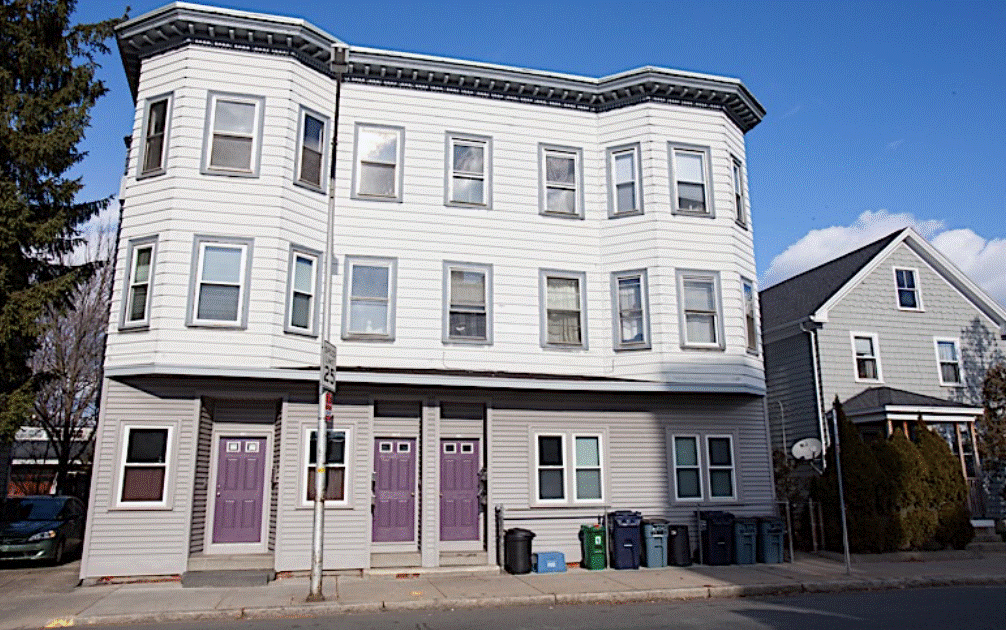 175 Rindge Ave in Cambridge, MA - Building Photo