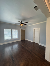 5639 Santa Fe Ave in Dallas, TX - Foto de edificio - Building Photo