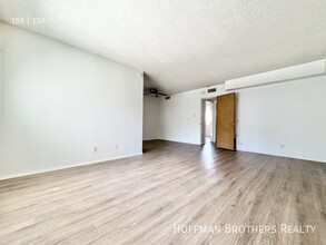 630 Manchester Dr-Unit -2 in Inglewood, CA - Building Photo - Building Photo