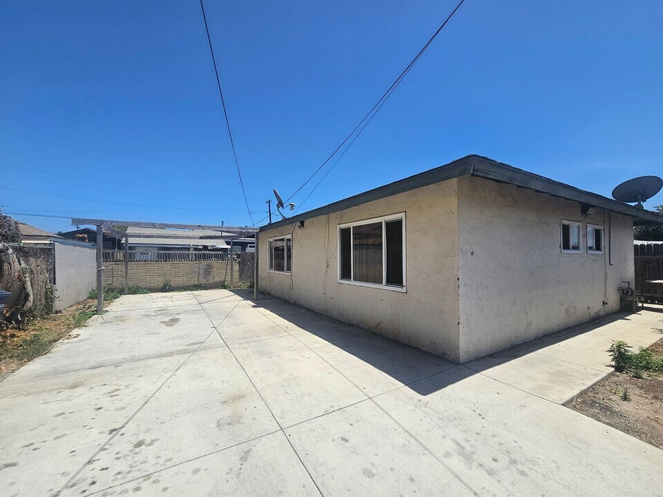 2014-2014 B Ave in National City, CA - Building Photo