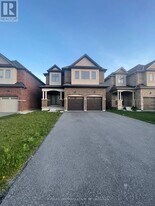 7528 Marpin Ct in Niagara Falls, ON - Building Photo