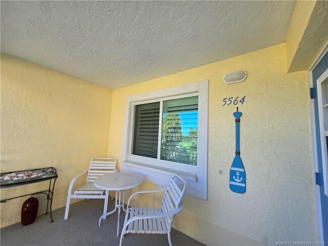 5564 NE Gulfstream Way in Stuart, FL - Building Photo - Building Photo