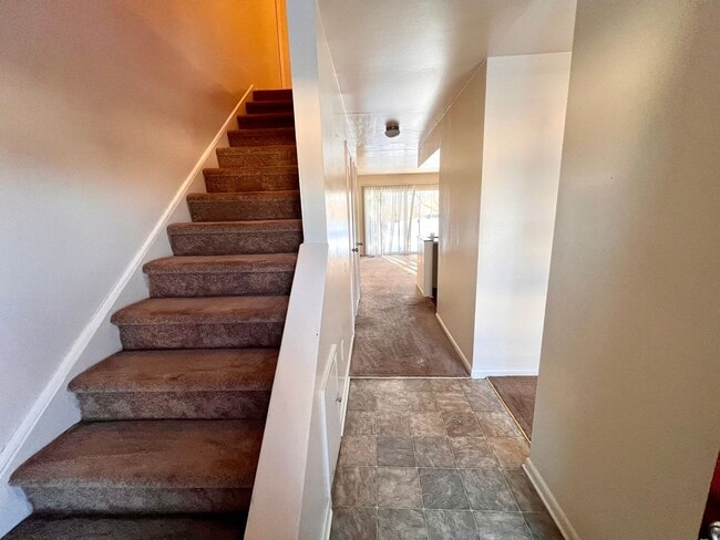 524 College Park Dr in Carnot-Moon, PA - Building Photo - Building Photo