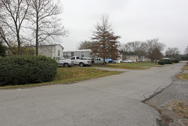 4672 Lebanon Rd in Lebanon, TN - Building Photo - Building Photo