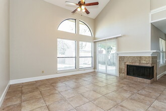 1828 Lincolnshire Way in Fort Worth, TX - Building Photo - Building Photo
