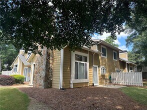 2665 Windy Hill Pl in Smyrna, GA - Building Photo - Building Photo