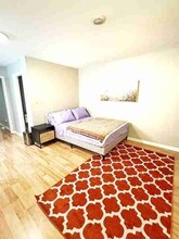 135 Kingsbury Dr in Chapel Hill, NC - Building Photo - Building Photo
