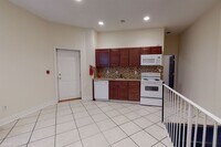 1619 W Diamond St photo'