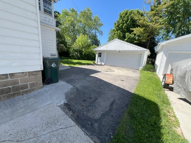 237 Ledgeview Ave in Fond du Lac, WI - Building Photo - Building Photo