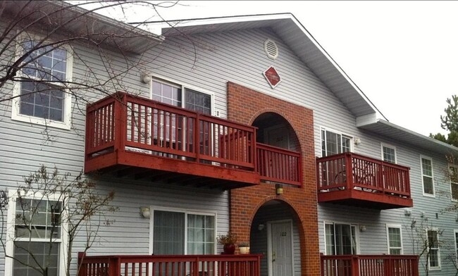 property at 1461 Northwood Dr