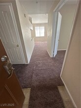 2900 Sunridge Heights Pkwy in Henderson, NV - Foto de edificio - Building Photo