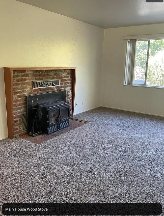 510 El Cerrito Dr in Red Bluff, CA - Building Photo - Building Photo