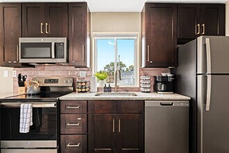 18340 Mesle St in Roseville, MI - Building Photo - Building Photo