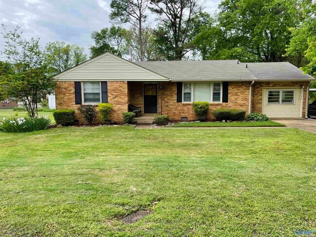 property at 612 Drummond Rd SW